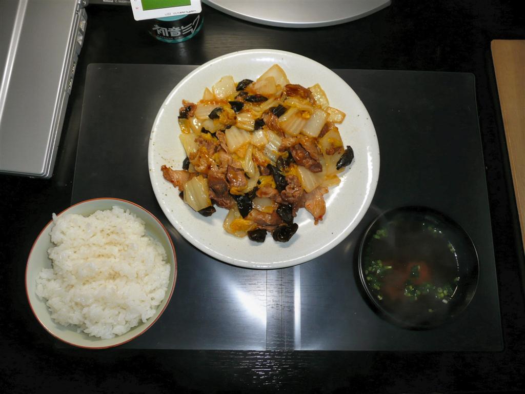 今日の夕食 豚肉と白菜とキクラゲのあんかけ